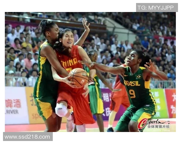中国与巴西篮球赛精彩对决展现两国篮球实力与文化碰撞的盛宴 中国与巴西篮球赛精彩对决展现两国篮球实力与文化碰撞的盛宴