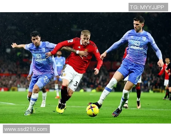 博恩茅斯主场迎战曼联谁能在英超赛场上笑到最后